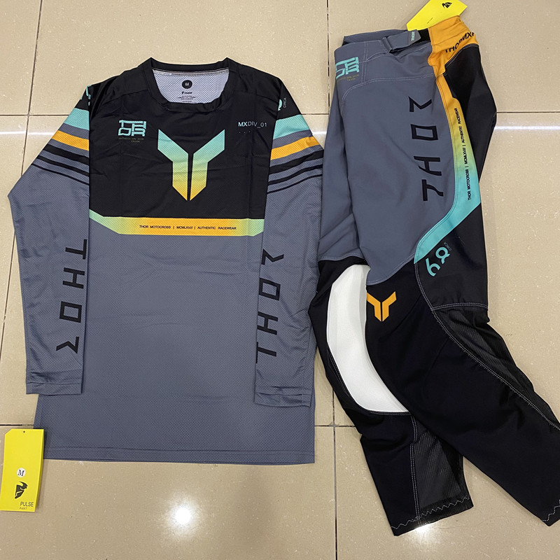 Conjunto de Roupa Esportiva pa - Riding Gear avaliação e preço